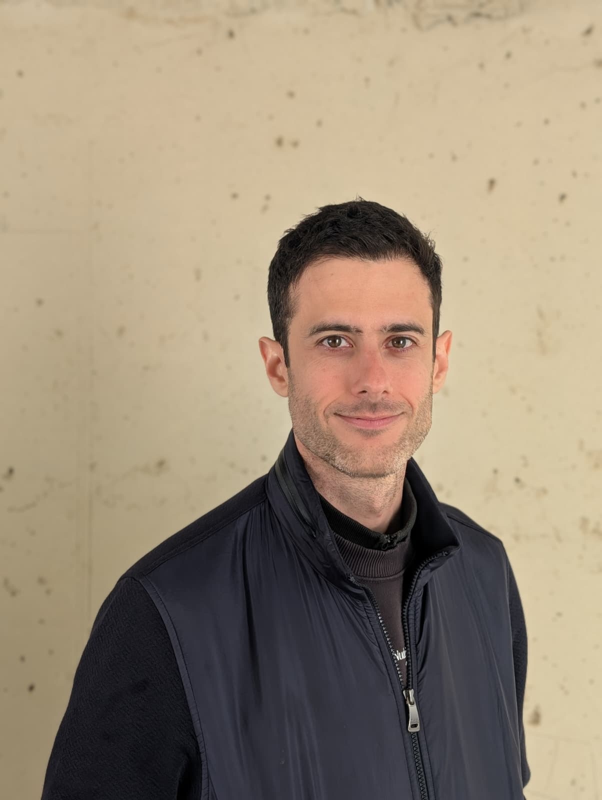 Adrià, native Spanish speaker from Spain